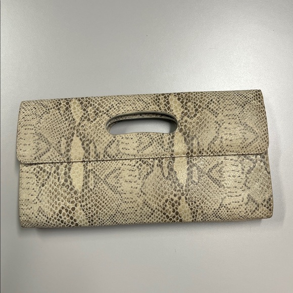 Hobo Leather Snakeskin Print Clutch Bag - Picture 2 of 12